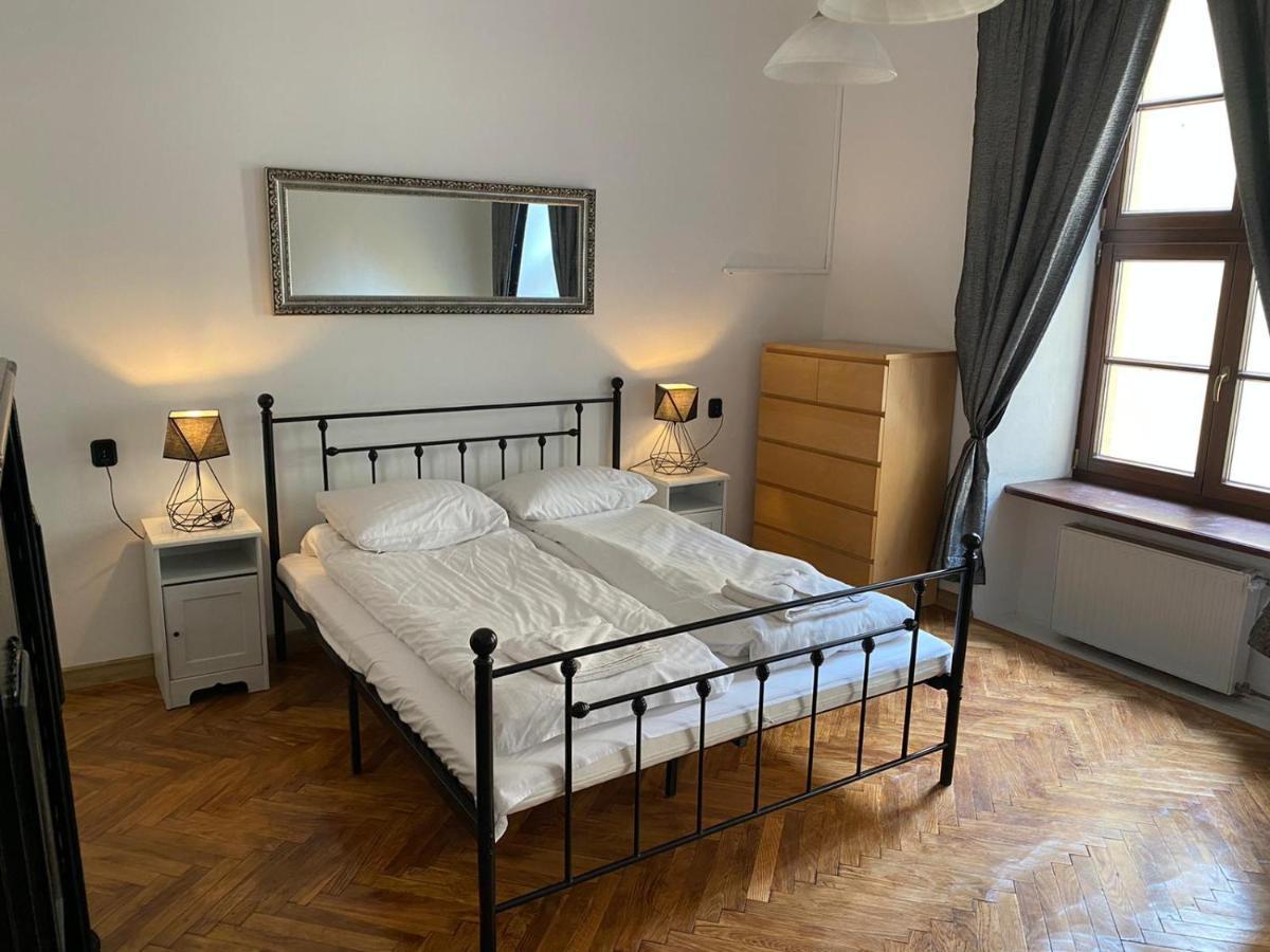Main Square 18 King Apartament Krakow Ngoại thất bức ảnh
